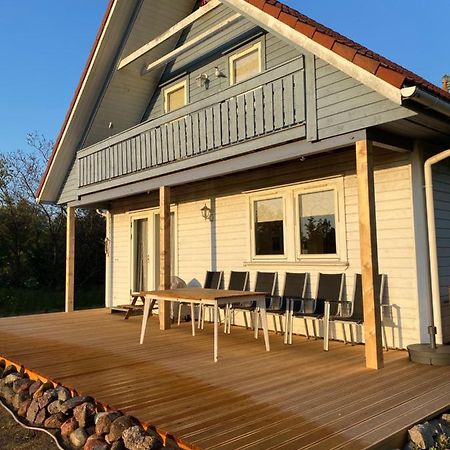 Freistehendes Einfamilienhaus Mit Boddenblick Naehe Ostsee Fuhlendorf  Exterior foto
