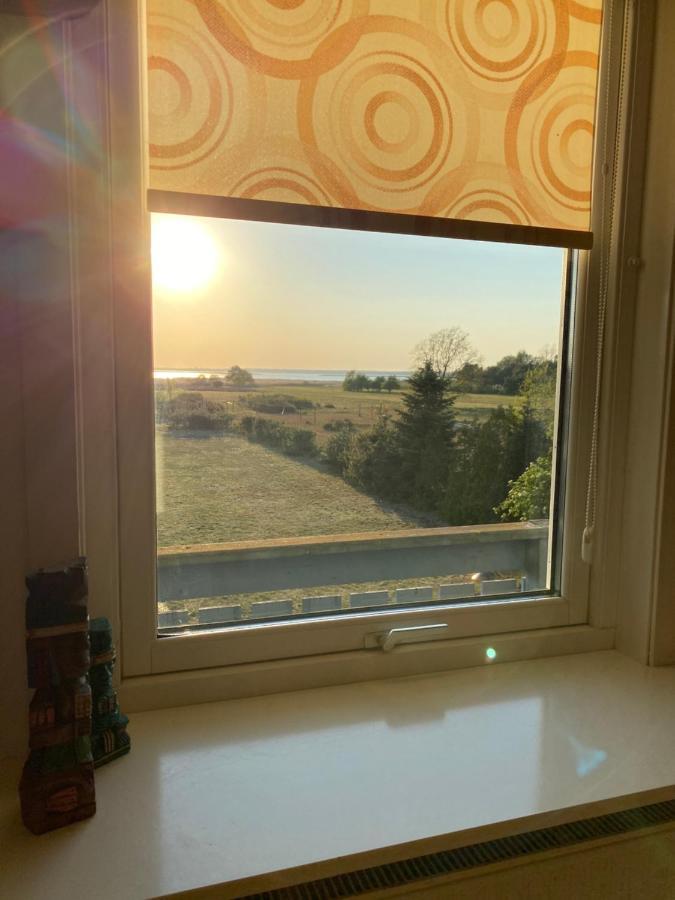 Freistehendes Einfamilienhaus Mit Boddenblick Naehe Ostsee Fuhlendorf  Exterior foto